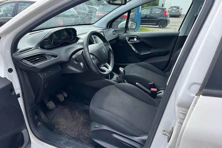Hvid Peugeot 208 fra 2019