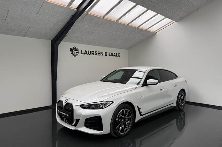 Hvid BMW i4 fra 2024