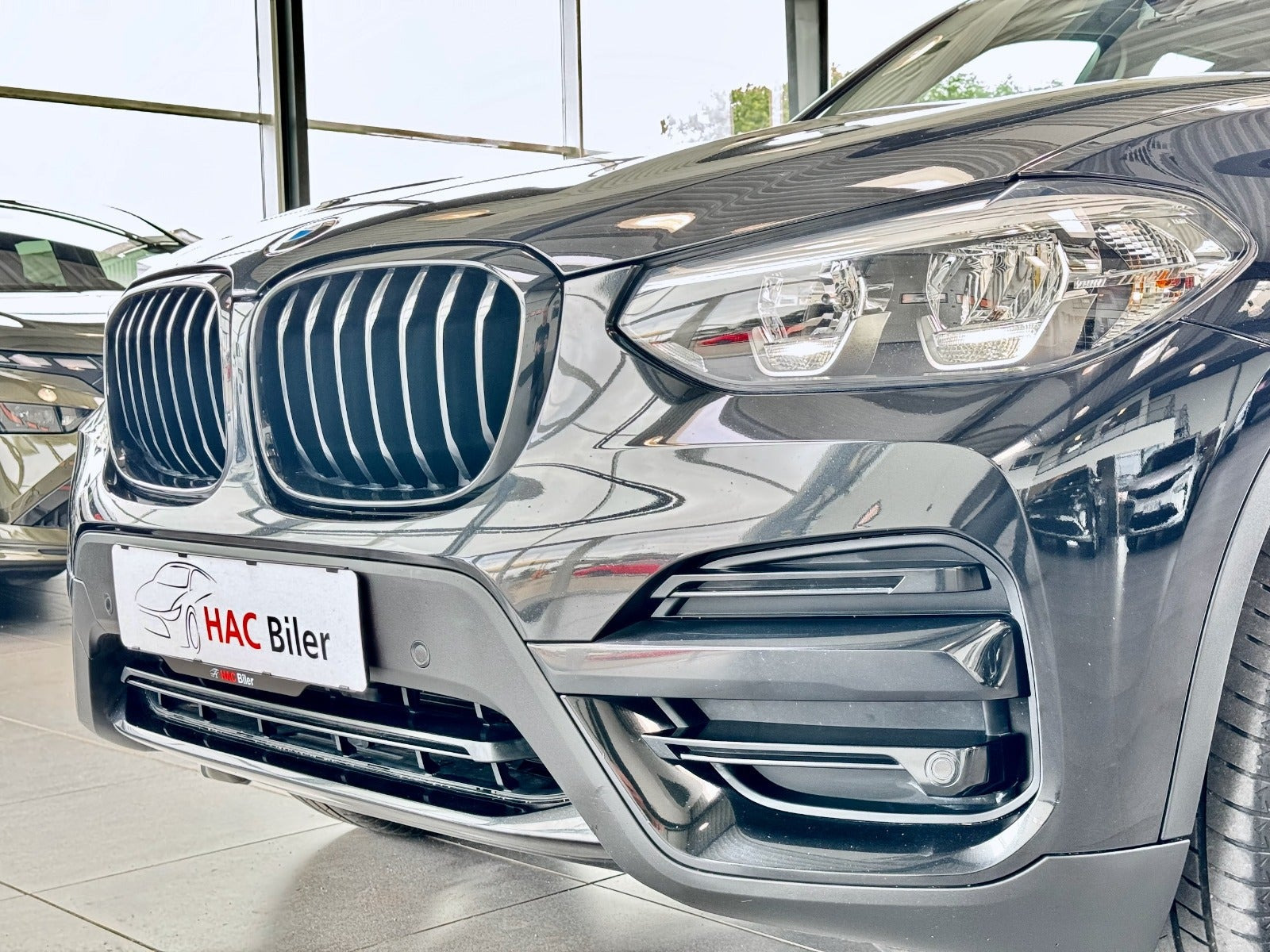 Sort BMW X3 fra 2018