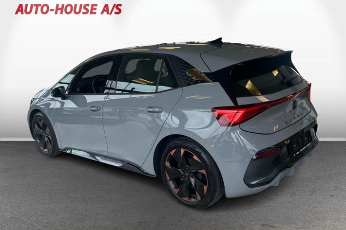 Grå Cupra Born fra 2023