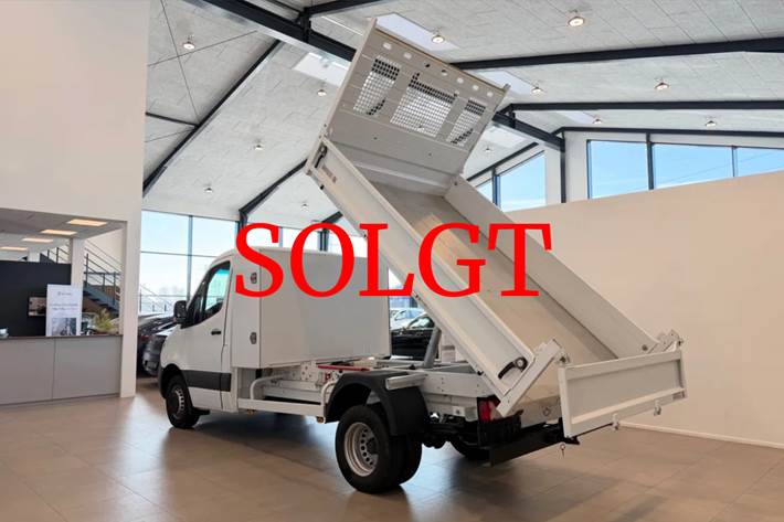 Hvid Mercedes Sprinter 516 fra 2021