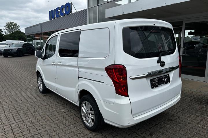Hvid BYD eTP3 fra 2022 set udefra
