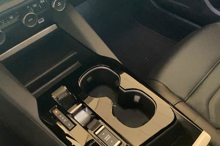Grå Citroën C5 X fra 2022