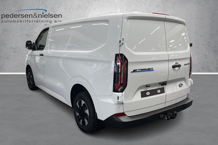 Hvid Ford E-Transit Custom fra 2026