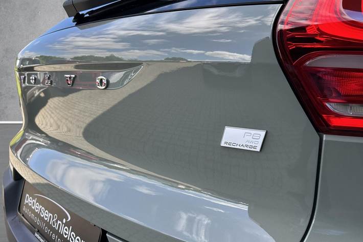 Grøn Volvo XC40 fra 2021