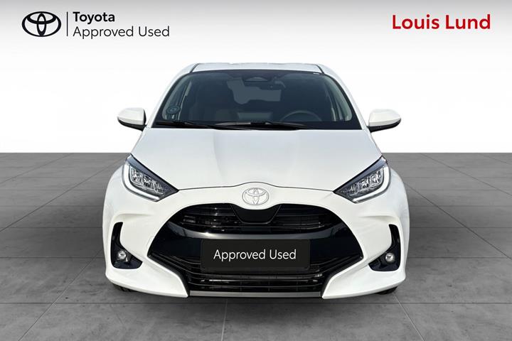 Hvid Toyota Yaris fra 2026