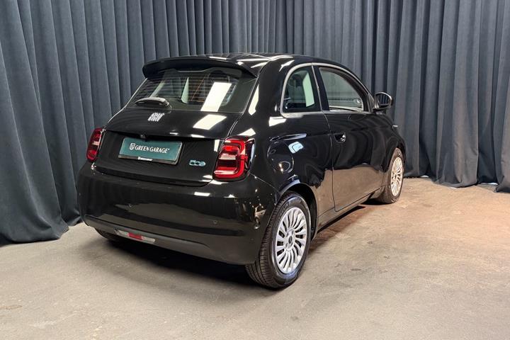 Sort Fiat 500e fra 2023