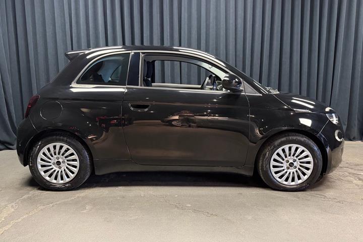 Sort Fiat 500e fra 2023