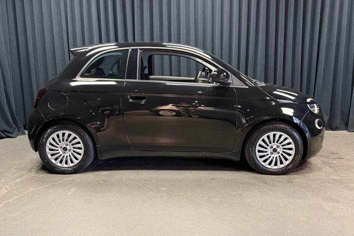 Sort Fiat 500e fra 2023