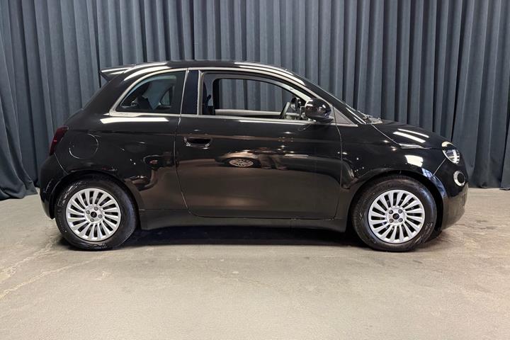 Sort Fiat 500e fra 2023
