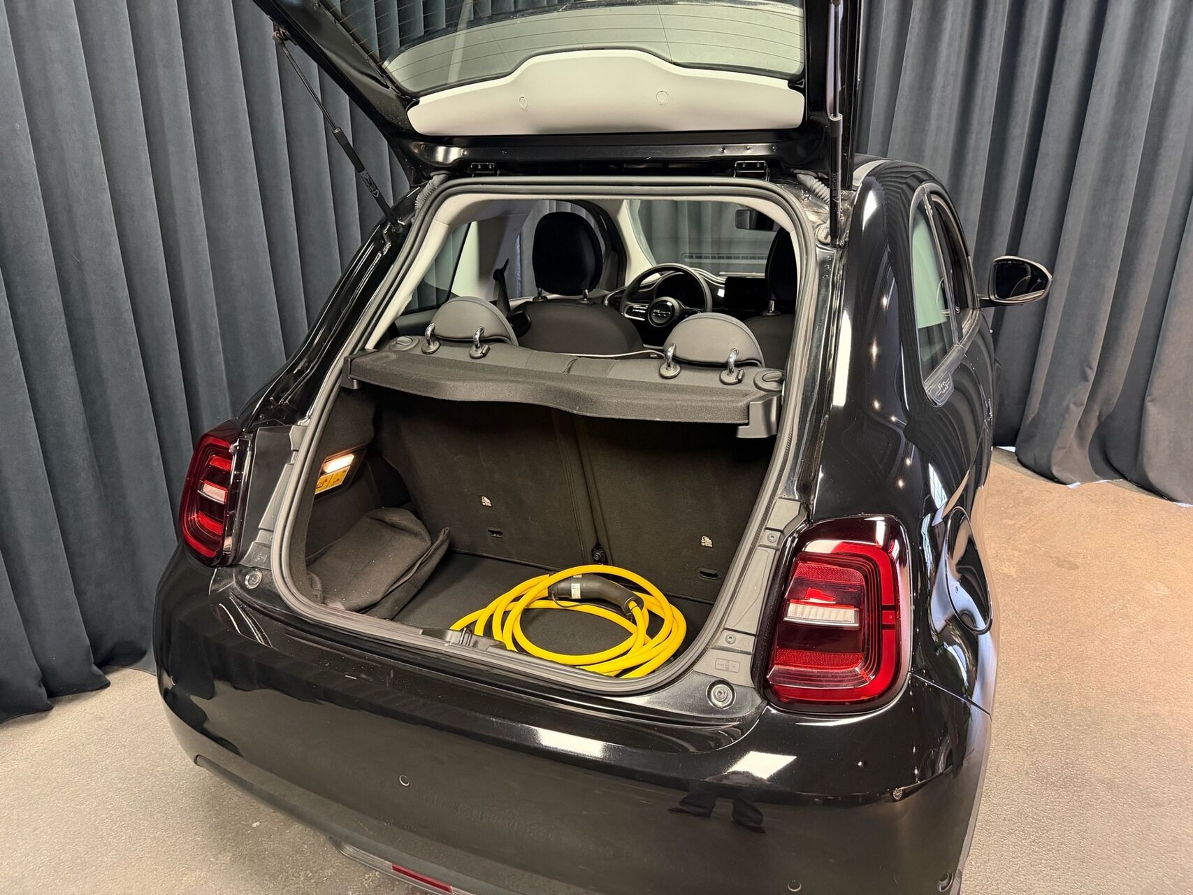 Sort Fiat 500e fra 2023