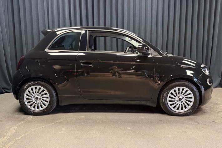 Sort Fiat 500e fra 2023