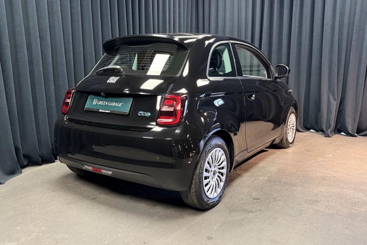 Sort Fiat 500e fra 2023