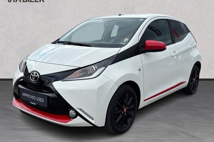 Hvid Toyota Aygo fra 2016