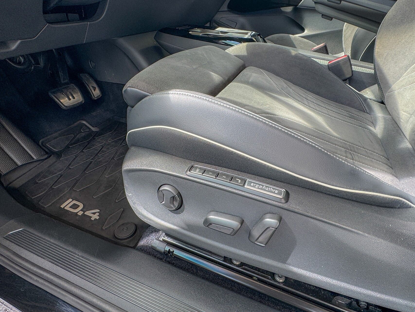 Sort VW ID.4 fra 2023