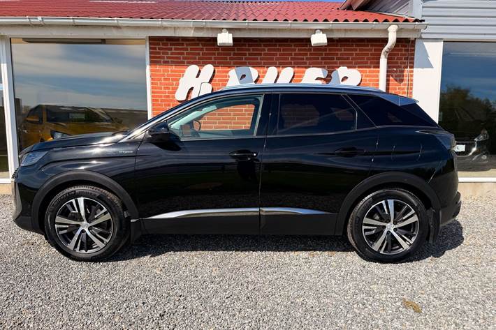 Sort Peugeot 3008 fra 2021