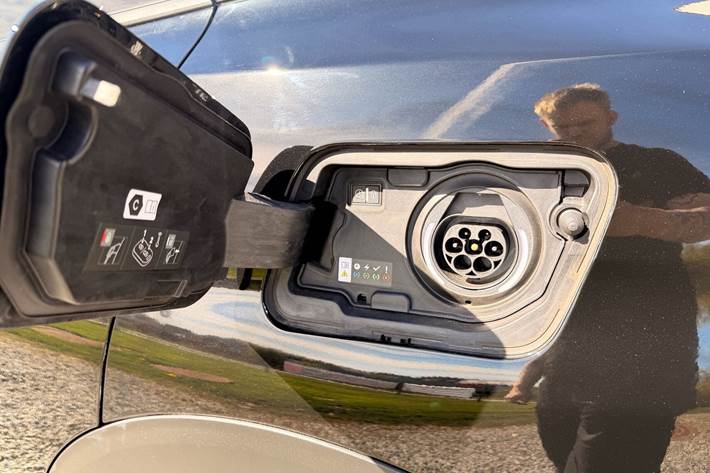 Sort Peugeot 3008 fra 2021