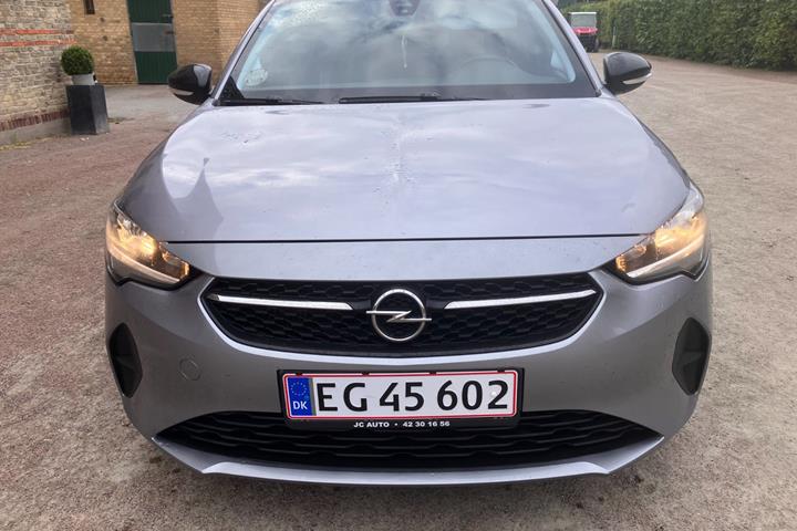 Grå Opel Corsa fra 2020