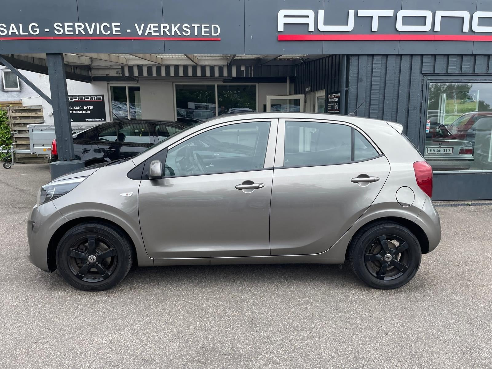 Orange Kia Picanto fra 2018