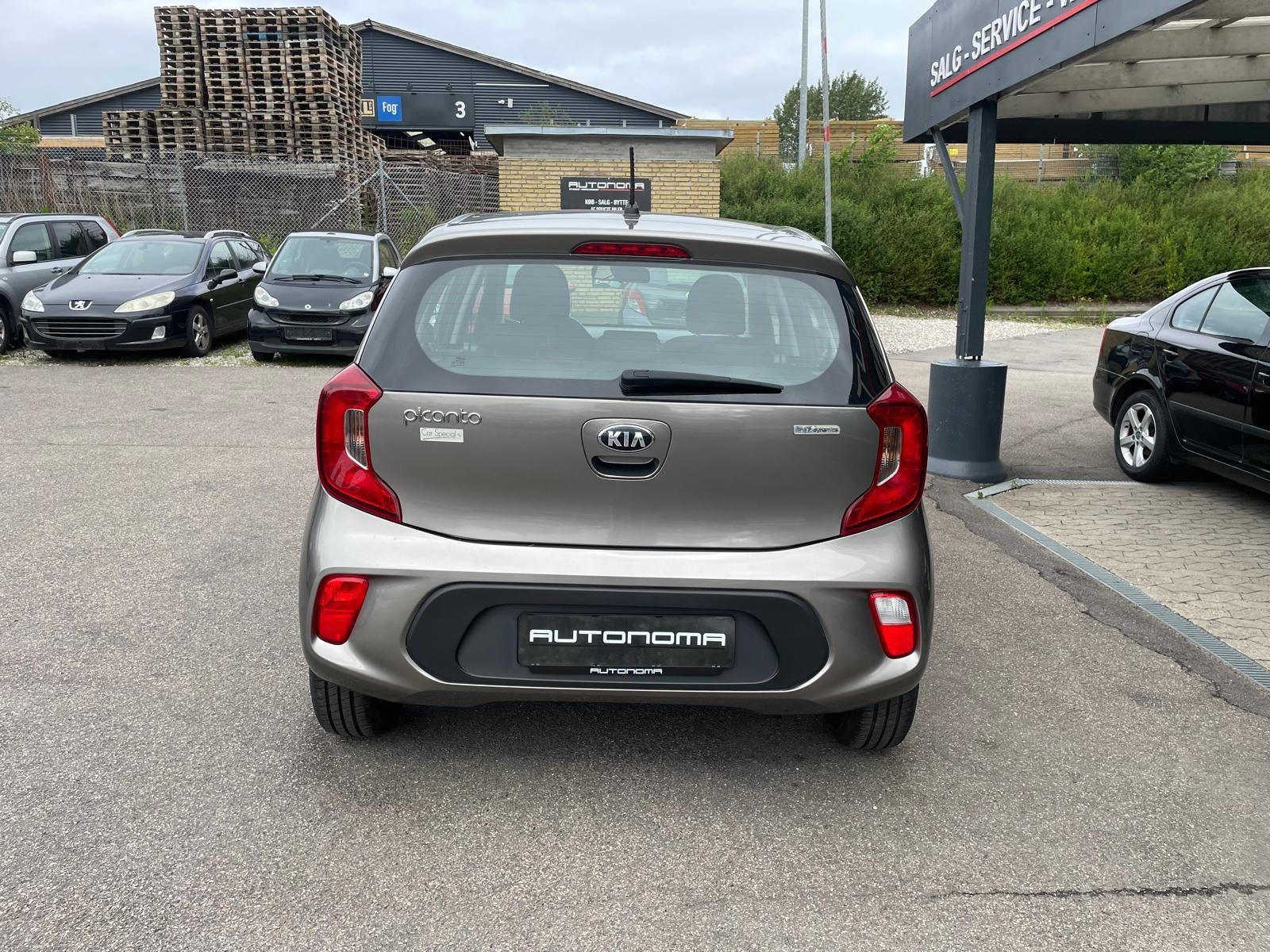 Orange Kia Picanto fra 2018
