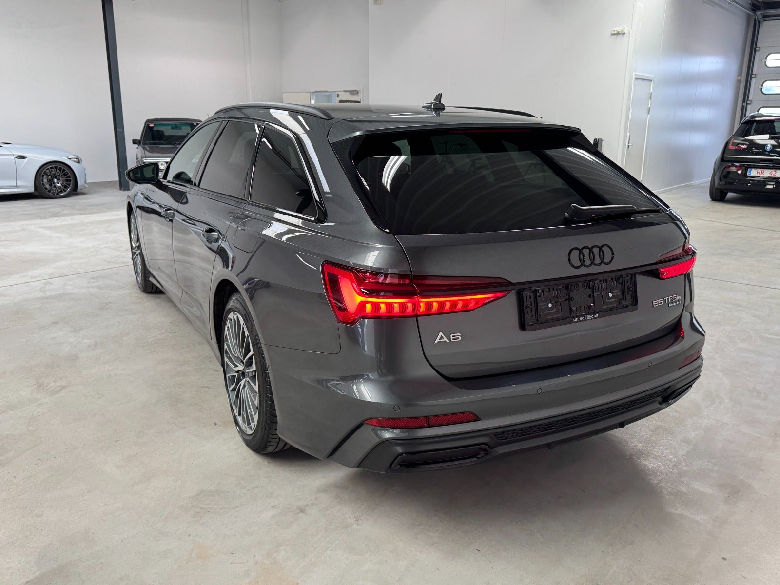 Grå Audi A6 fra 2023