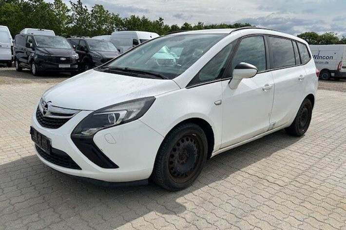 Hvid Opel Zafira fra 2015