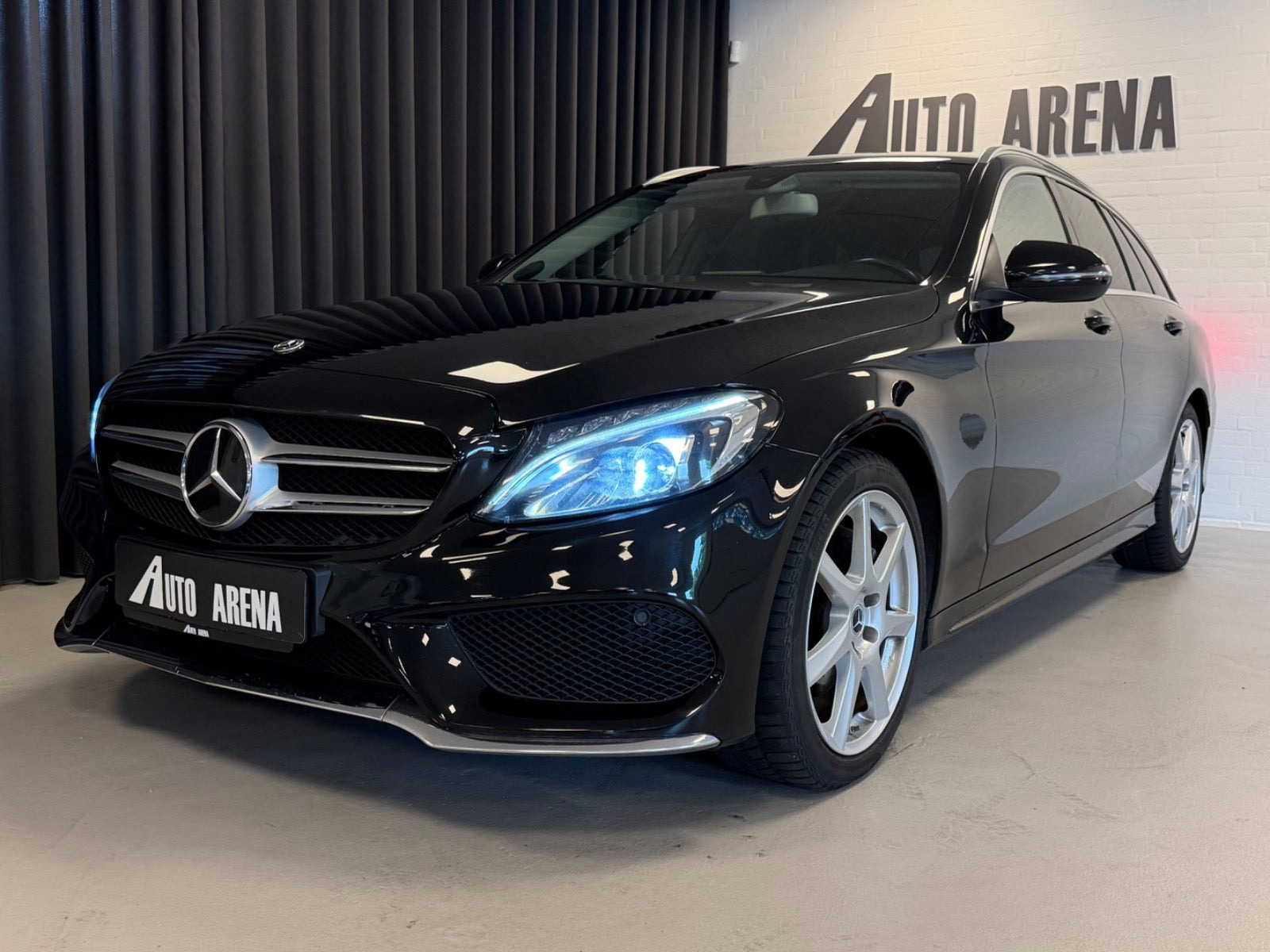 Sort Mercedes C220 d fra 2018
