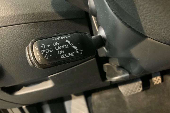 Sort Skoda Superb fra 2020
