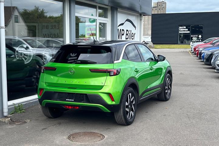 Grøn Opel Mokka-e fra 2024
