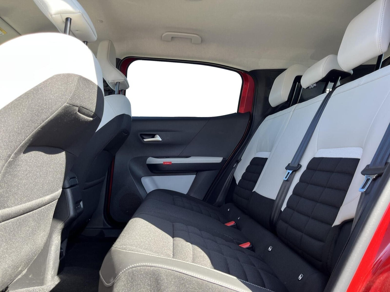 Rød Citroën e-C3 Aircross fra 2025