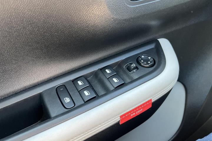 Rød Citroën e-C3 Aircross fra 2025