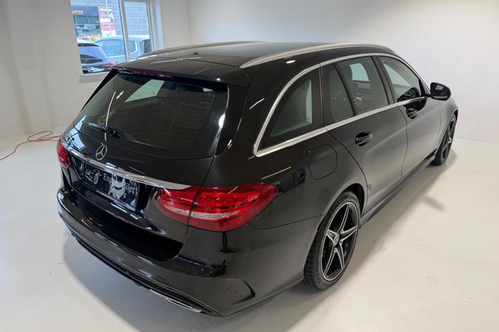 Sort Mercedes C220 d fra 2017