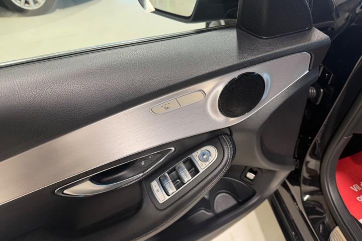 Sort Mercedes C220 d fra 2017
