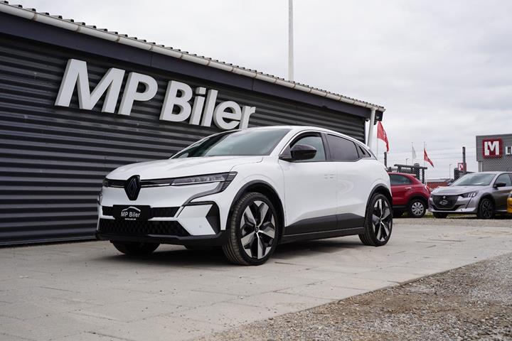 Hvid Renault Megane E-Tech fra 2024 set udefra