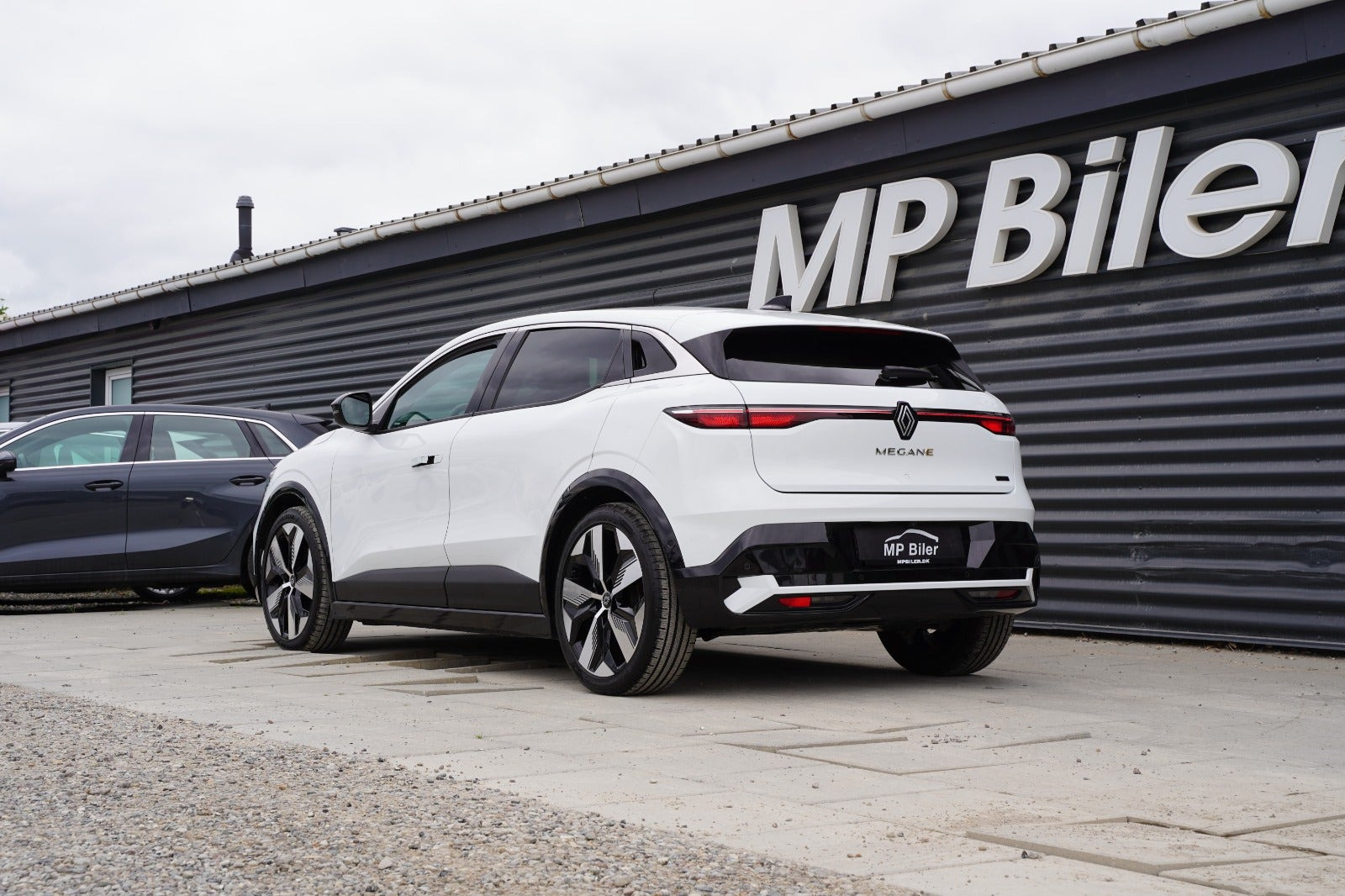 Hvid Renault Megane E-Tech fra 2024