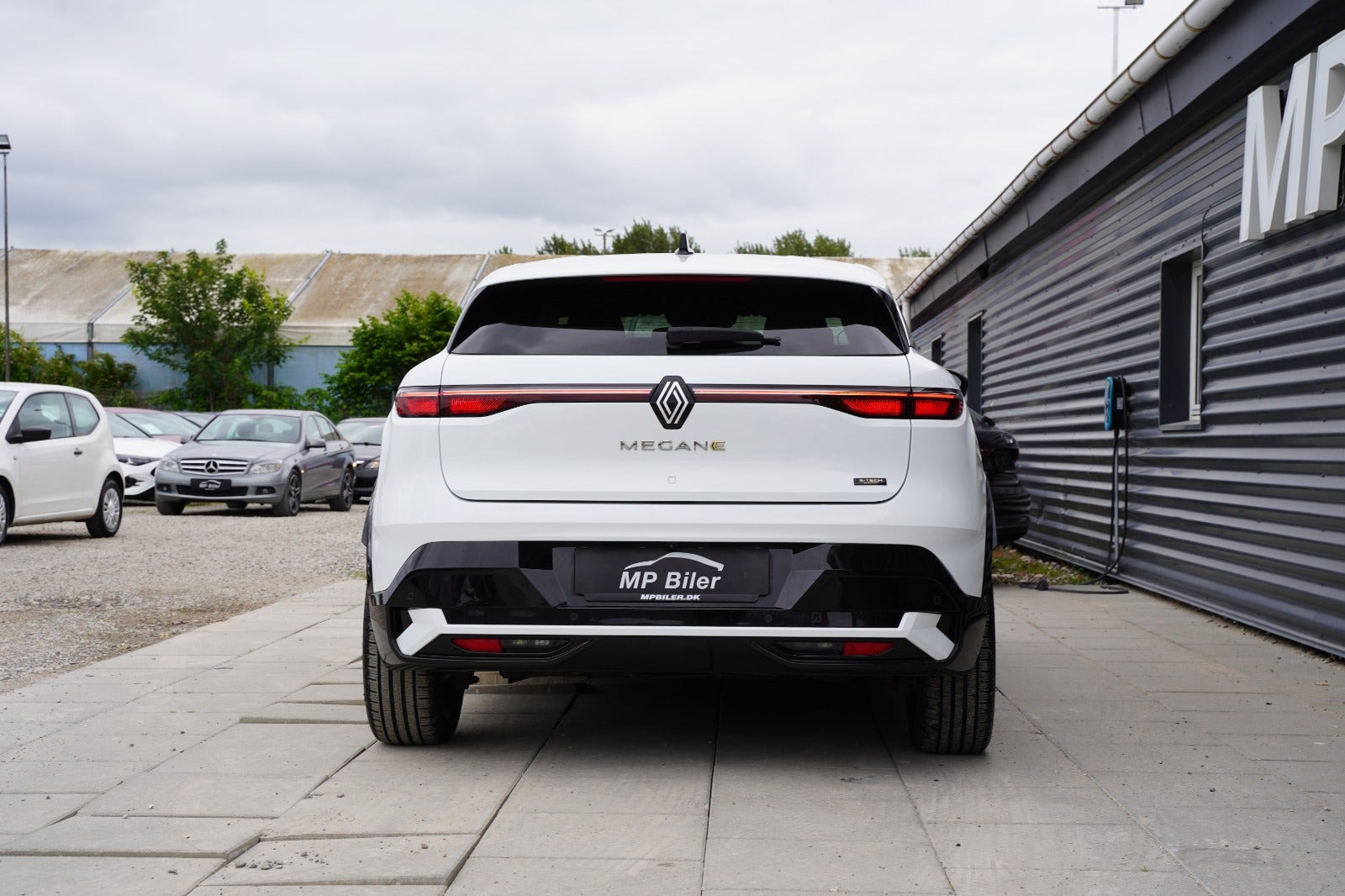 Hvid Renault Megane E-Tech fra 2024