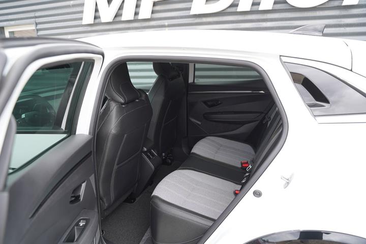 Hvid Renault Megane E-Tech fra 2024