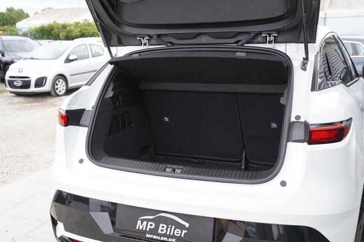 Hvid Renault Megane E-Tech fra 2024