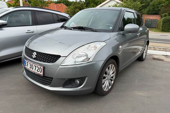 Grå Suzuki Swift fra 2011