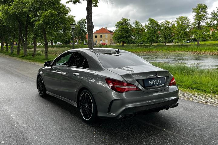 Grå Mercedes CLA200 d fra 2018