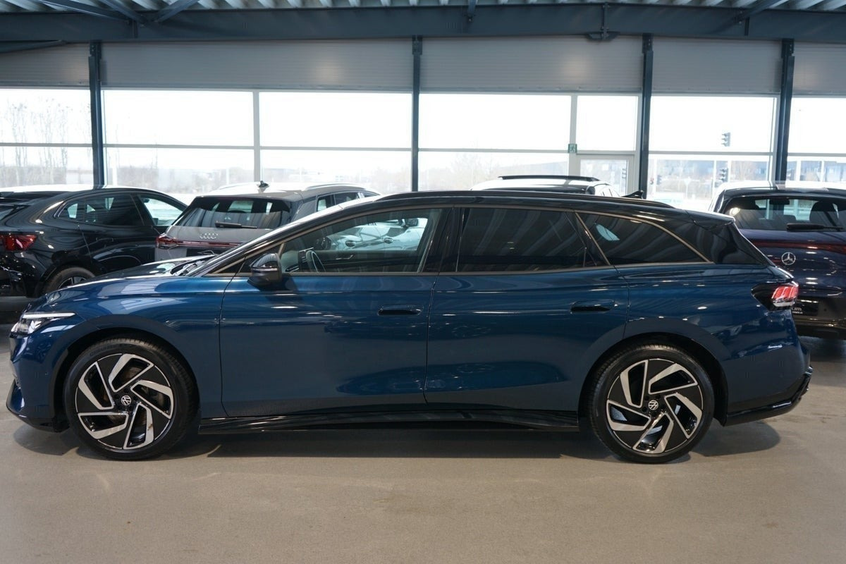 Blå VW ID.7 fra 2025