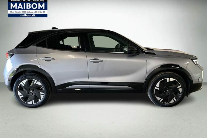 Grå Opel Mokka-e fra 2025