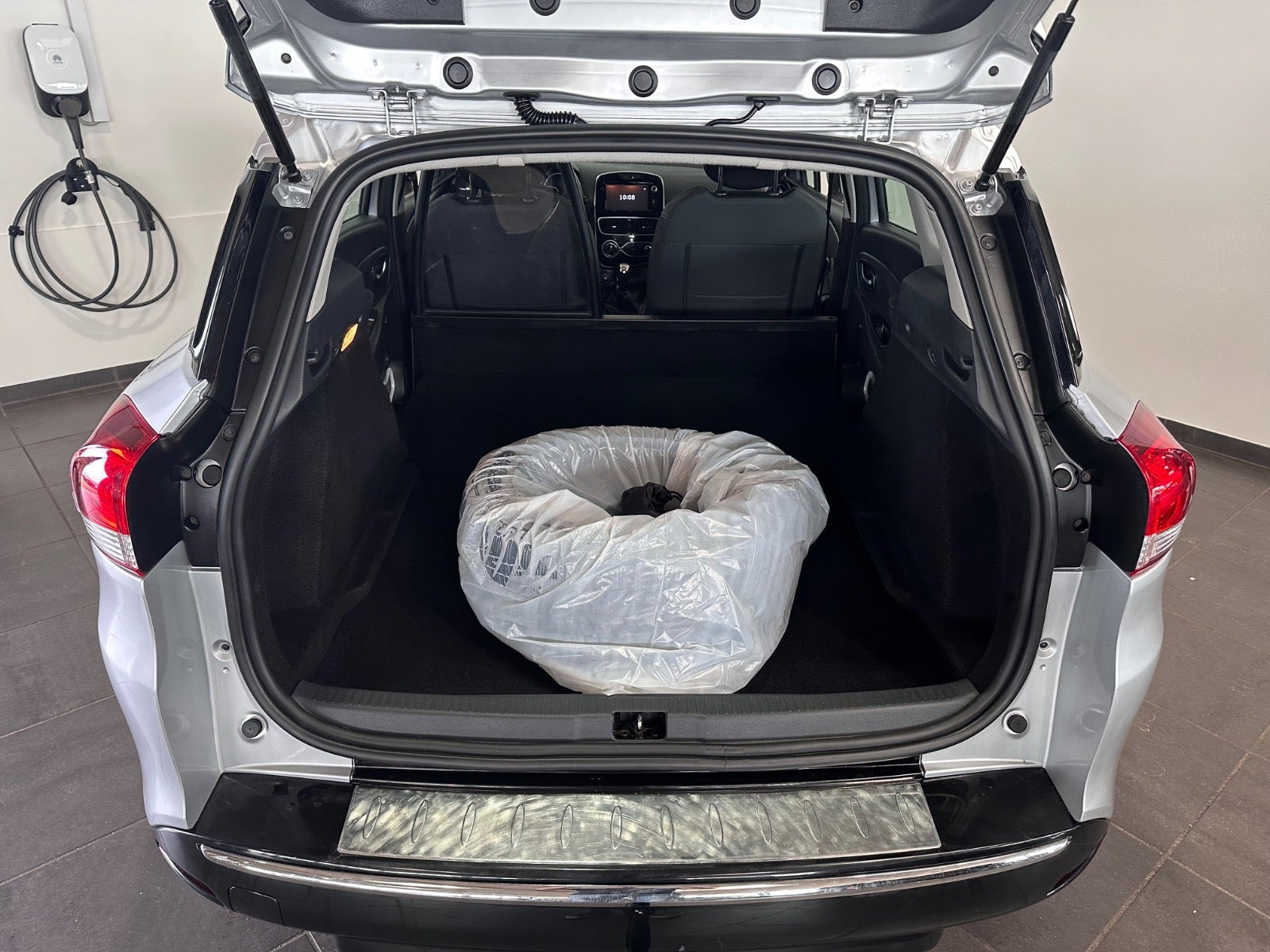 Sølv Renault Clio IV fra 2018