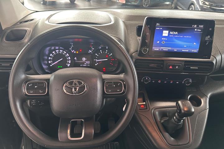 Sort Toyota ProAce City fra 2023