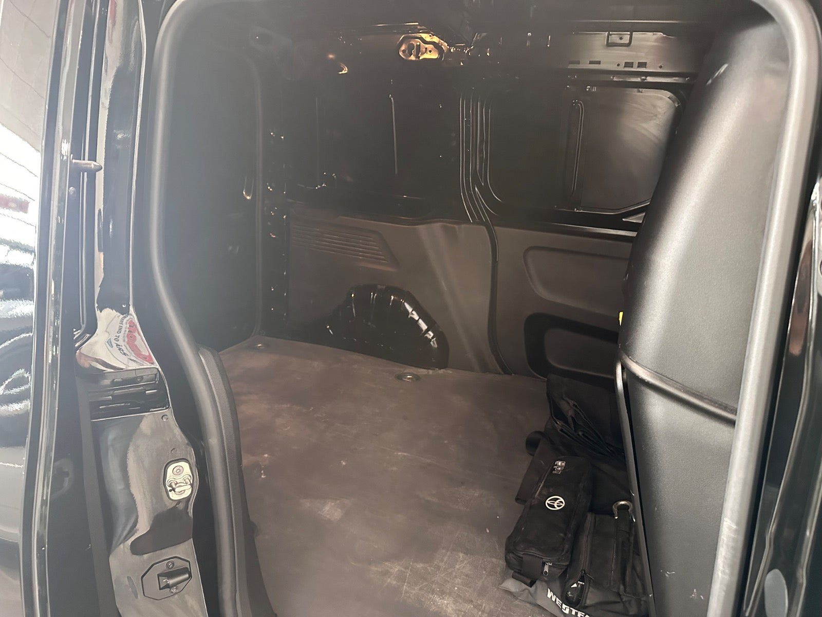 Sort Toyota ProAce City fra 2023