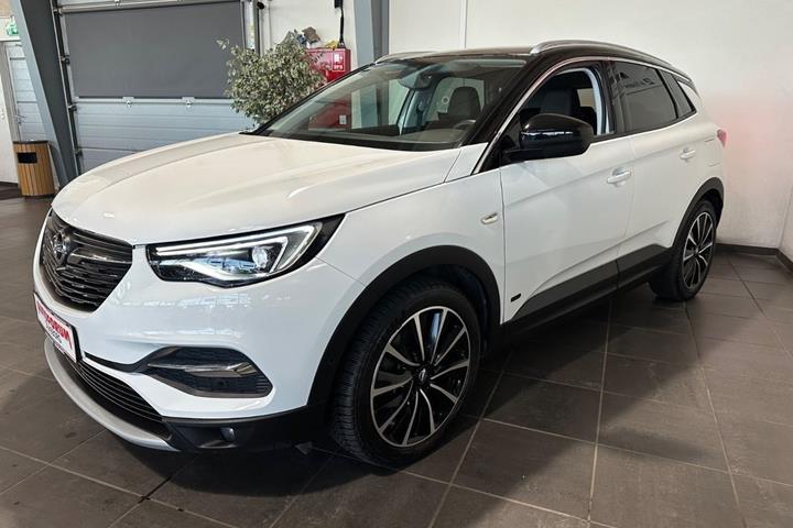 Hvid Opel Grandland X fra 2021