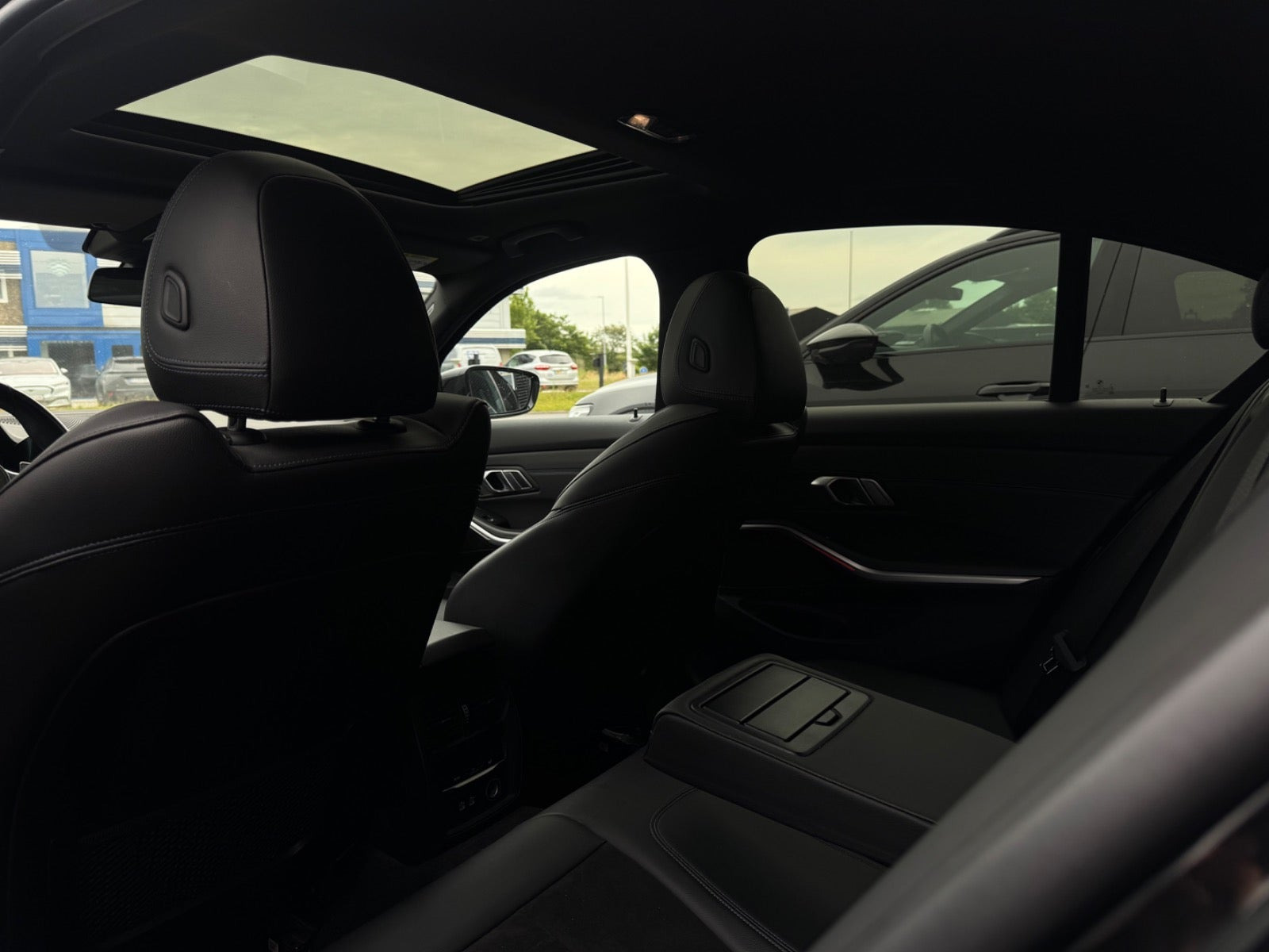 undefined BMW 330e fra 2019