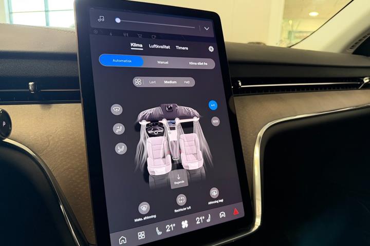 Grå Volvo EX90 fra 2025