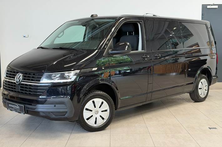 Sort VW Transporter fra 2024