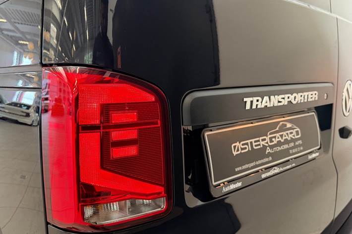 Sort VW Transporter fra 2024
